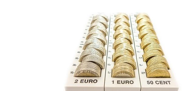 US and Canadian Bitcoin ETFs: How Biggest Buys Compare to Worst Losers